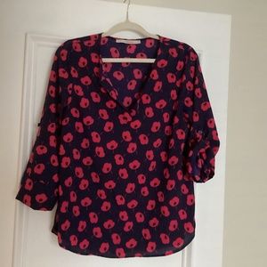 Stitch Fix brand 41 Hawthorne brand feminine blouse.